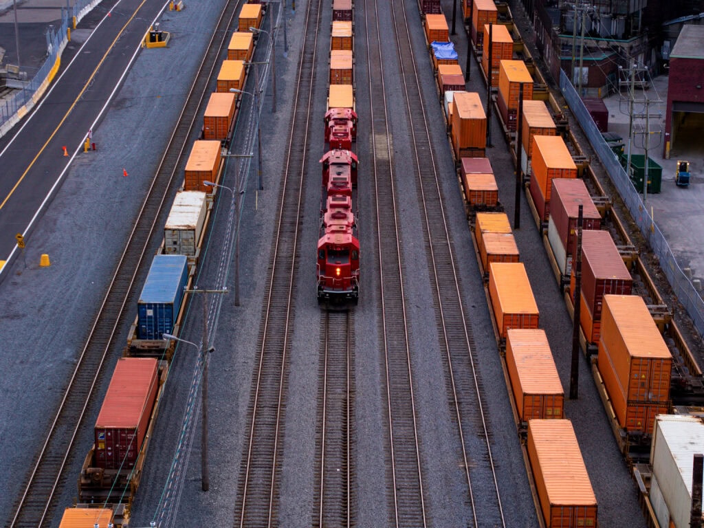 No One Moves Freight Alone. IMCs and 3PLs Determine Who Wins. No One Moves Freight Alone. IMCs and 3PLs Determine Who Wins.