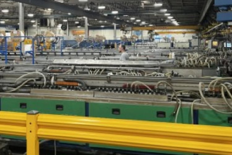 By partnering with Sunset Transportation, VEKA is able to move quickly as its need for additional warehousing capacity arises.