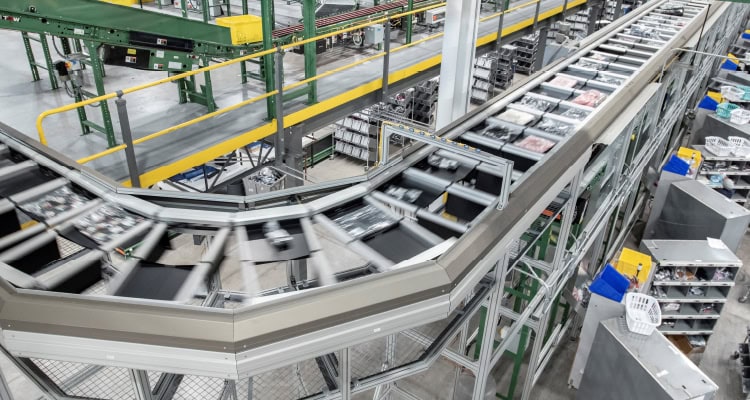 Vargo’s continuous flow warehouse execution system synchronizes workers and machines for peak efficiency.