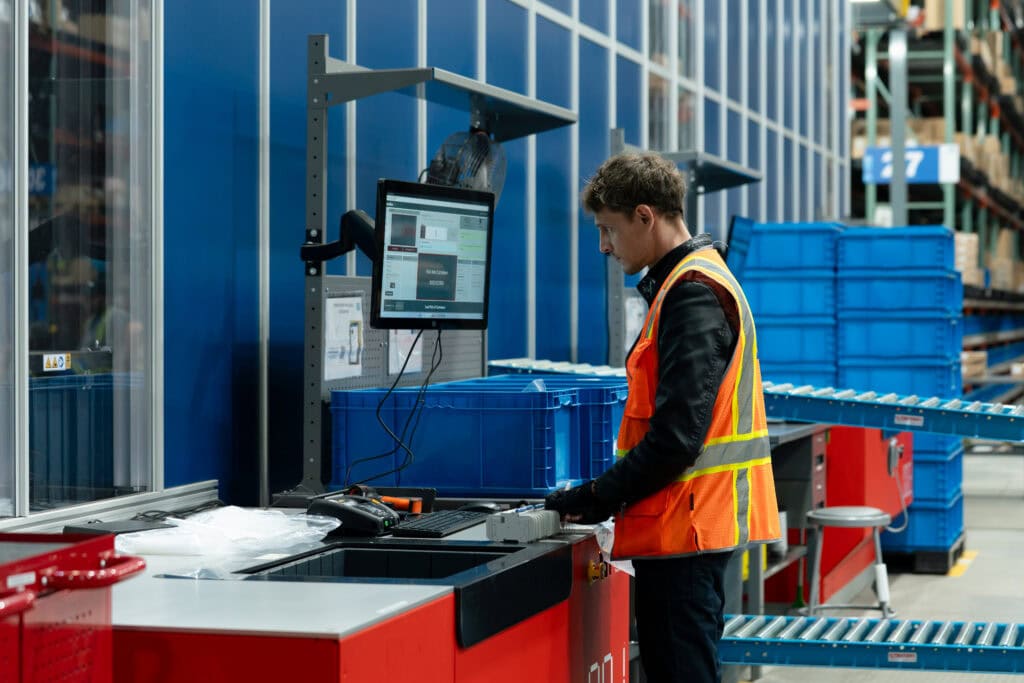 The Benefits of Optimizing Your Warehouse Space The Benefits of Optimizing Your Warehouse Space
