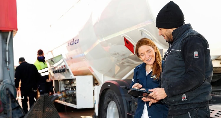 MICHELIN now offers an AI assistant on its fleet platform to help fleet managers.