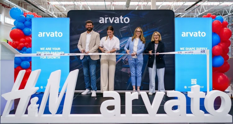 Arvato expanded its ecommerce distribution center in Stryków, Poland, and installed an automated shuttle storage system with a capacity of up to 270,000 cartons to handle H&M’s logistics operations in Central-Eastern Europe.
