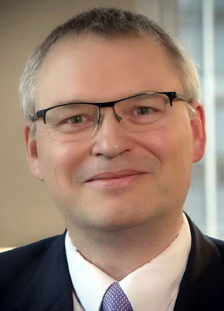 Headshot of Lars Jensen, a maritime analyst and CEO of Vespucci Maritime.