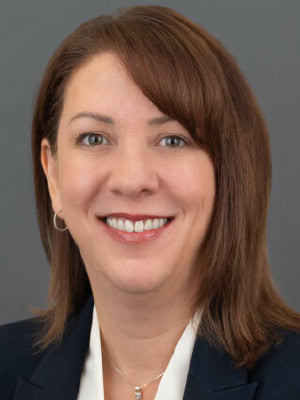 Foto de cabeza de Megan Davidson, directora de operaciones de Crowley.