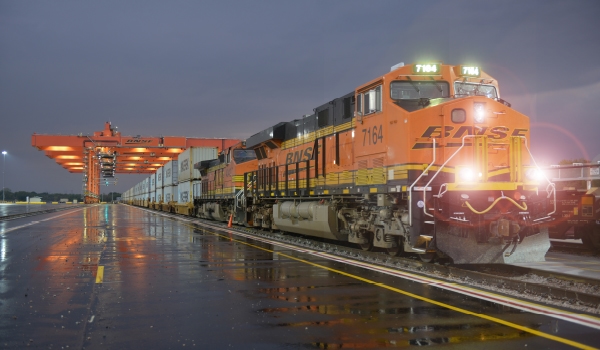 Analysis: Are trailers reaching the end of the intermodal road? - Trains