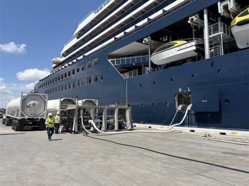 Sawgrass LNG completed the first-ever shore-to-ship LNG bunkering operation at Port Everglades