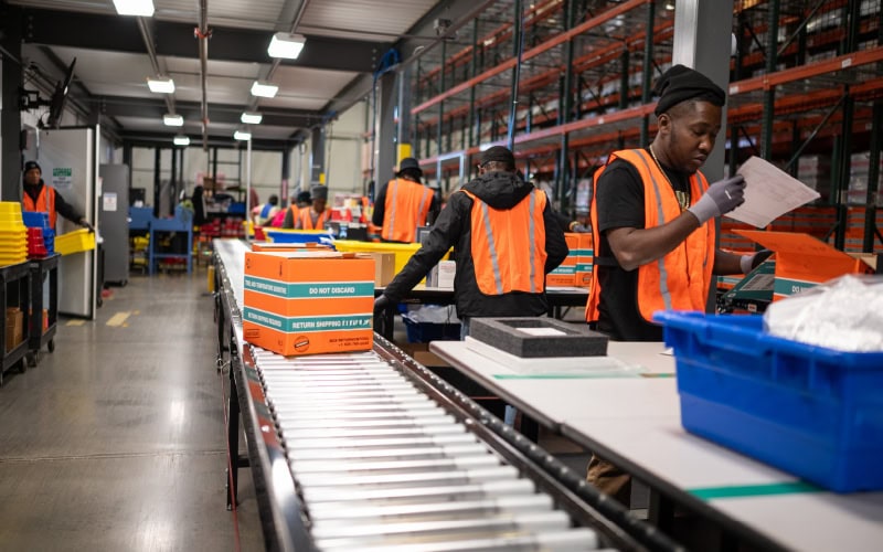 A Sustainable Partnership Provides a Custom Solution: Reusable Packaging A Sustainable Partnership Provides a Custom Solution: Reusable Packaging