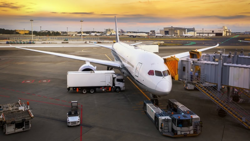 A photo illustrating the difficulties of the global airfreight market for the April 2026 Takeaways article.
