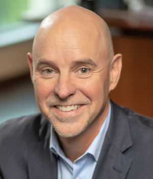 Headshot of Robert Sanchez, Chairman & CEO, Ryder.