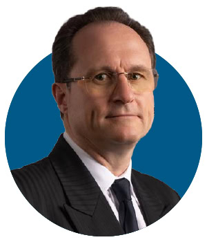 Foto de la cabeza de Beat Simon, director comercial global y director de operaciones de logística de DP World.