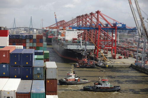 global supply chain ocean containers