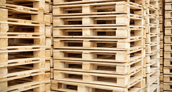 Stacking Up Pallet Pros and Cons<br />