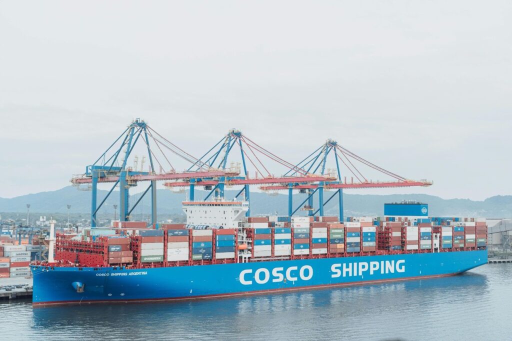 Consignee vs. Consignor: Their Key Shipping Differences Consignee vs. Consignor: Their Key Shipping Differences